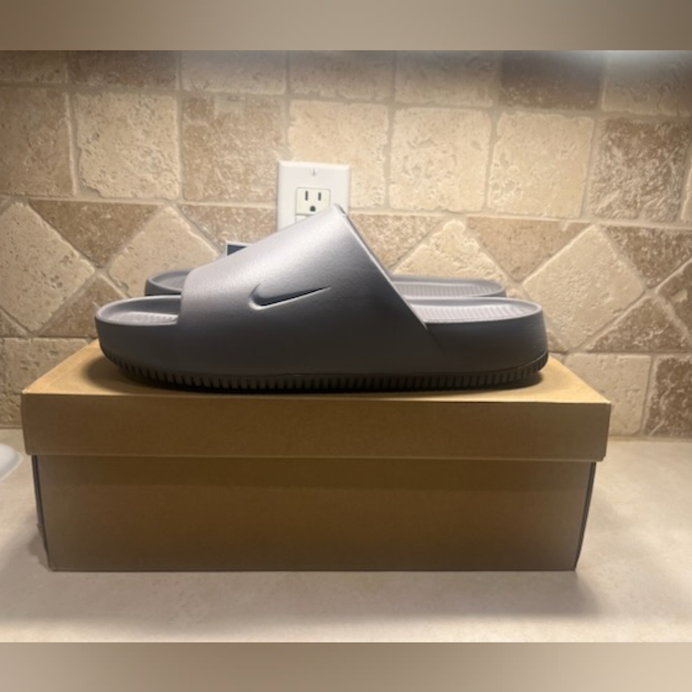 Nike Calm Slide (Size 15)